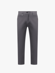 Quần Kaki Trơn Signature Gắn Tag Kim Loại Form Slimfit QK028 Màu Xanh Đậm