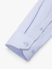 Áo Sơ Mi Sọc Thêu Huy Hiệu M Form Tailored SM180 Sọc Xanh Biển