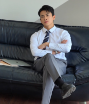 Áo Sơ Mi Trơn Hạn Chế Nhăn Wrinkle X Thêu Peakhour Form Slimfit SM181 Màu Trắng Kem