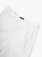 Quần Short Kaki Sidetab Xếp Ly Form Regular QS069 Màu Trắng