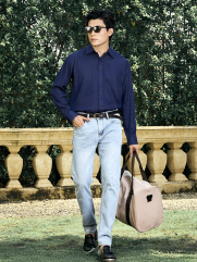 Áo Sơ Mi Denim Thêu Just Breath Form Regular SM196 Màu Xanh Biển Đậm