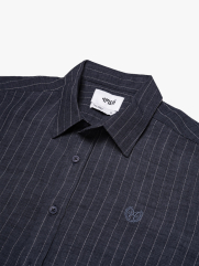 Áo Sơ Mi Sọc Tay Ngắn Thêu Logo M Form Regular SM198 Màu Sọc Xanh Đen