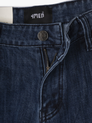 Quần Jean Thêu Pattern Ngựa Túi Sau Form Regular QJ123