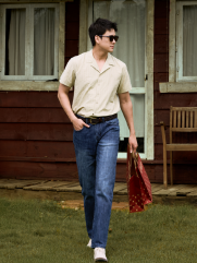 Quần Jean Thêu Pattern Ngựa Túi Sau Form Regular QJ123