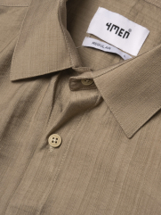 Áo Sơ Mi Linen Xước Ngắn Tay Form Regular SM203 Màu Nâu