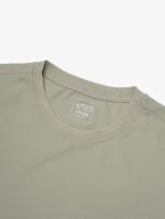 Áo Thun Cool-X In Logo Bông Tuyết Sau Cổ Form Regular AT189 Rêu Nhạt