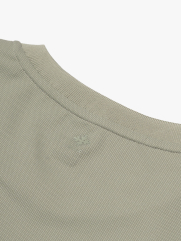 Áo Thun Cool-X In Logo Bông Tuyết Sau Cổ Form Regular AT189 Rêu Nhạt