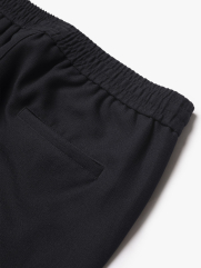 Quần Short Linen Trơn Form Straight QS085 Màu Đen