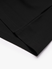 Áo Thun Rayon Cổ V Thêu Chữ Beyond Daily Form Regular AT195 Màu Đen