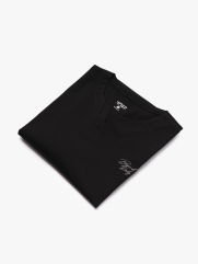 Áo Thun Rayon Cổ V Thêu Chữ Beyond Daily Form Regular AT195 Màu Đen