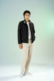 Áo Khoác Signature Stripe Form Regular AK080 Màu Đen