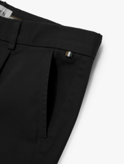 Quần Kaki Signature Stripe Trơn Form Regular QK036 Màu Đen