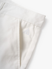 Quần Short Linen Thêu Cánh Buồm Form Straight QS087 Màu Trắng