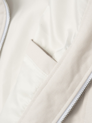 Áo Khoác Blouson Form Relax AK083 Màu Be