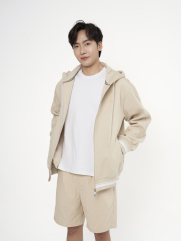 Áo Hoodie Phối Bo Sọc Thêu Logo Sọc Ở Cổ Tay Form Regular AH007 Màu Be