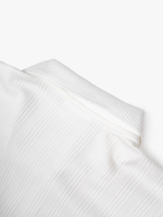 Áo Polo Vertical Texture Cổ V Bo Kiểu Form Modern PO199 Màu Trắng