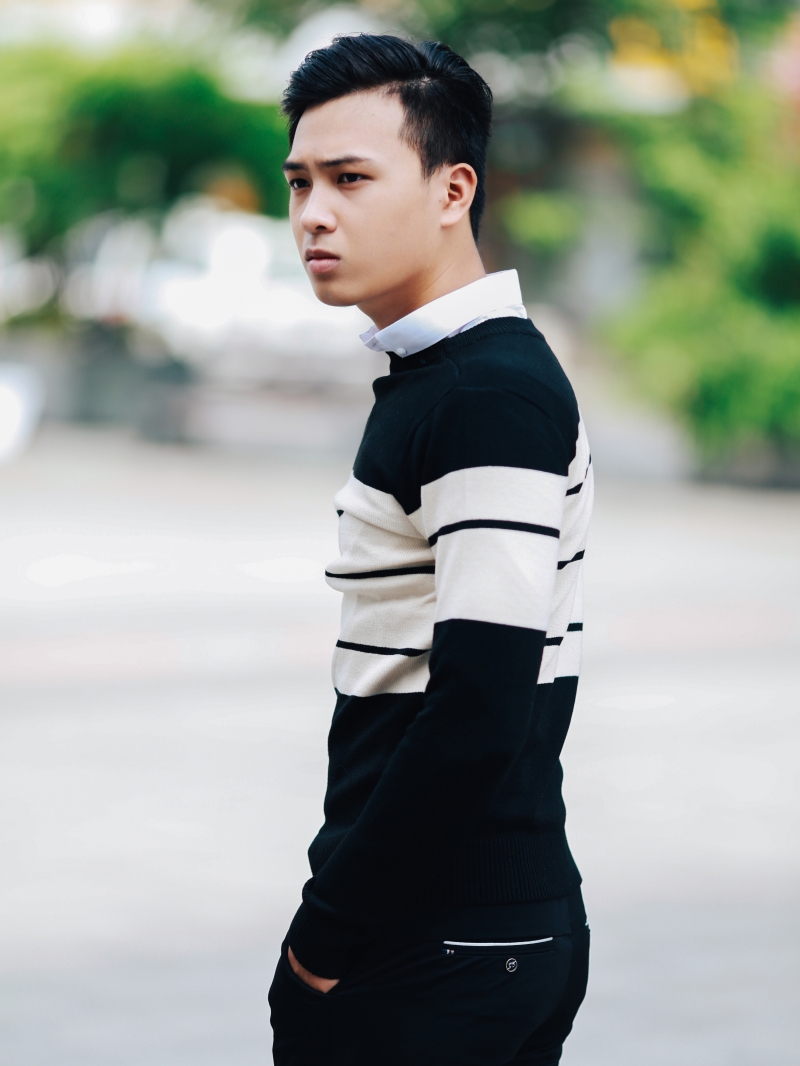 Áo len màu đen sọc kem al98 - 2