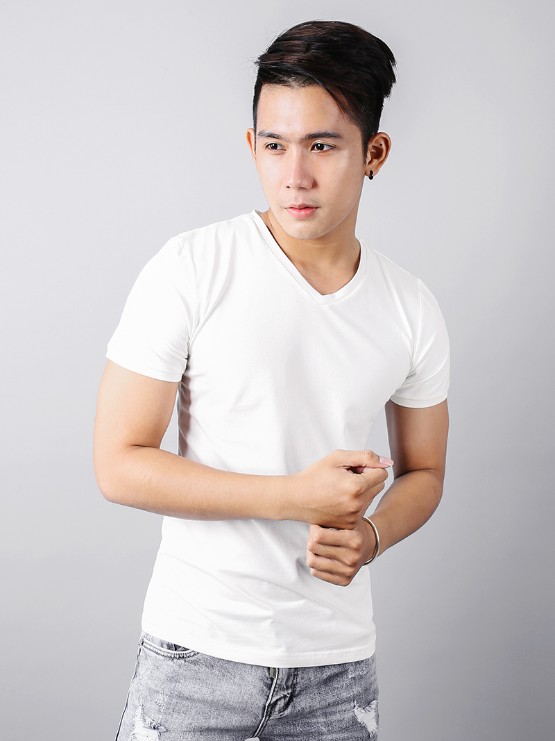 Áo thun cổ tim trắng kem at715 - 1