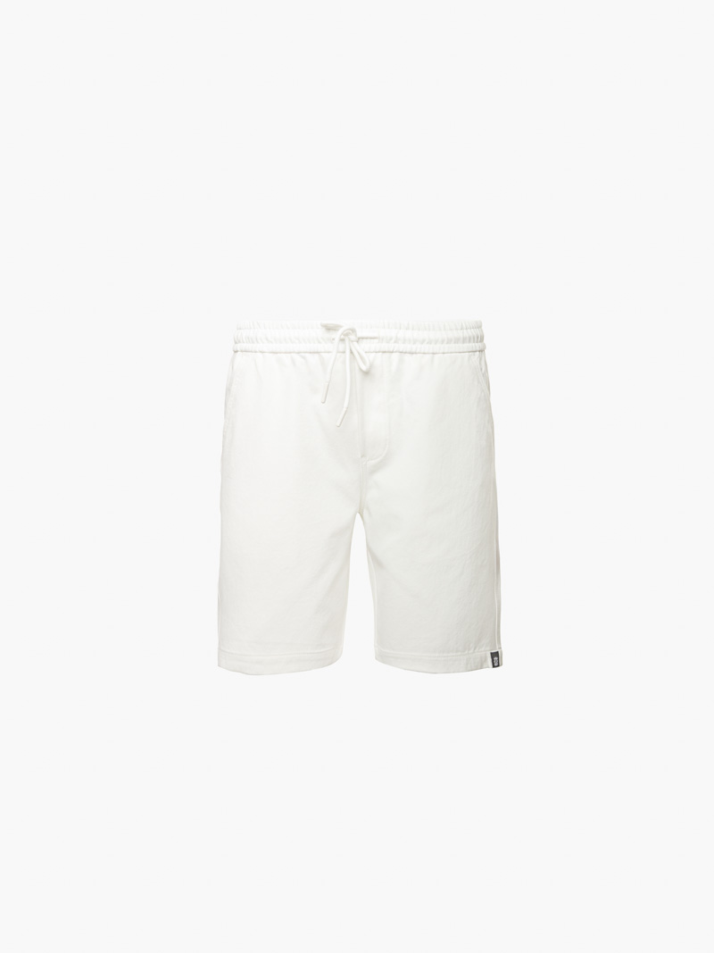 Quần Short Kaki Lưng Thun Gắn Nhãn Trang Trí Form Straight QS067 Màu Trắng