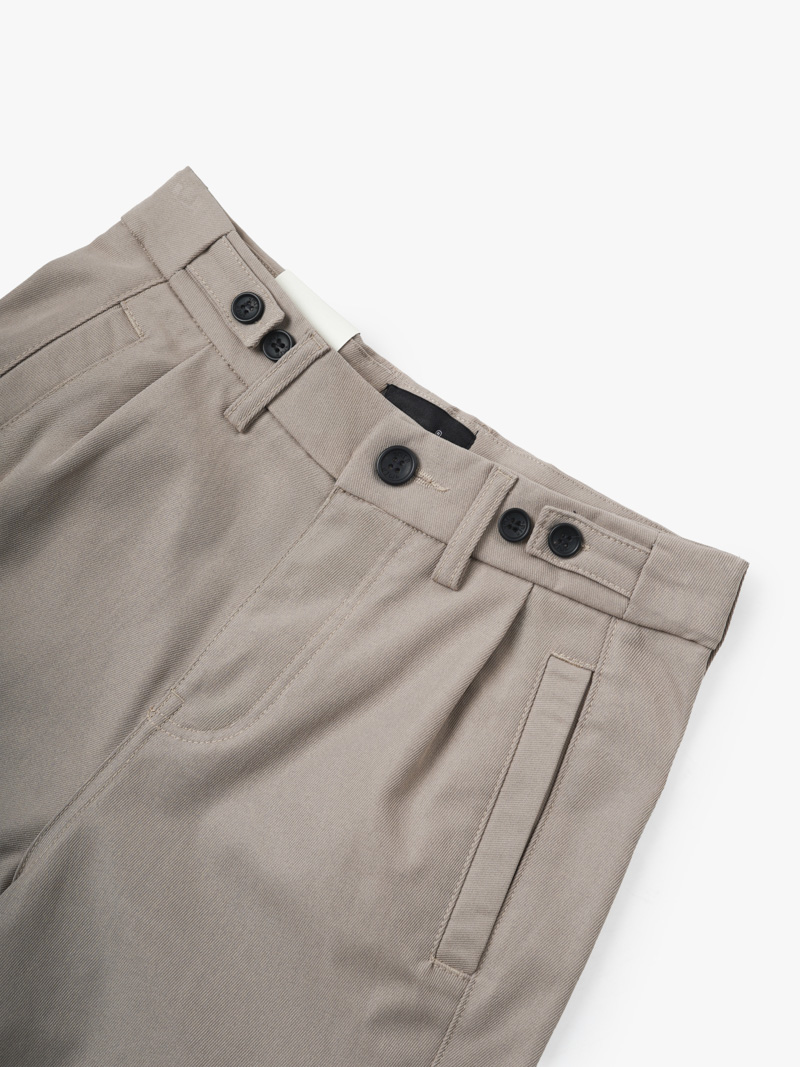 Quần Short Kaki Sidetab Xếp Ly Form Regular QS069 Màu Be