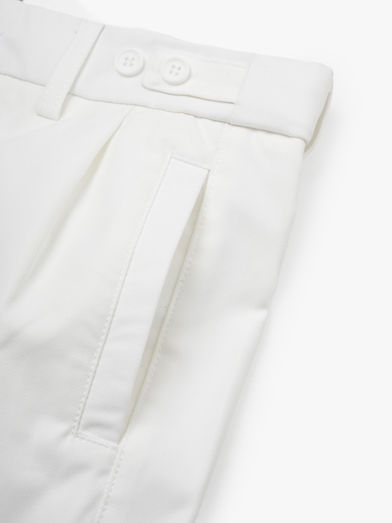 Quần Short Kaki Sidetab Xếp Ly Form Regular QS069 Màu Trắng