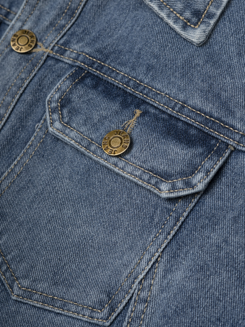 Áo Khoác Jean Trơn Túi Hộp 2 Bên Form Regular AK077 Màu Xanh Biển Đậm