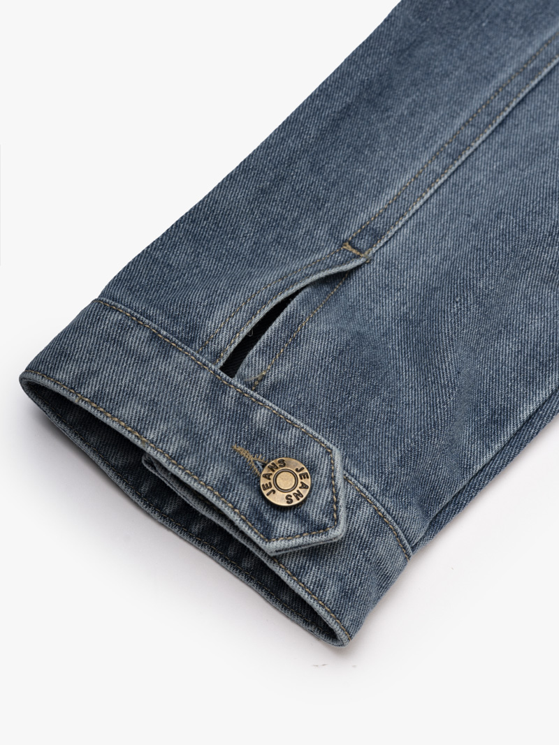 Áo Khoác Jean Trơn Túi Hộp 2 Bên Form Regular AK077 Màu Xanh Biển Đậm