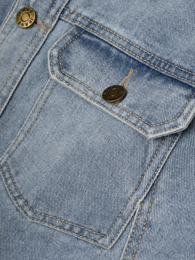 Áo Khoác Jean Trơn Túi Hộp 2 Bên Form Regular AK077 Màu Xanh Biển Nhạt