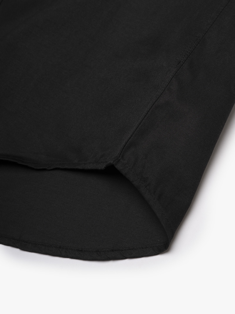 Áo Sơ Mi Tay Ngắn Thêu Logo M Form Regular SM197 Màu Đen