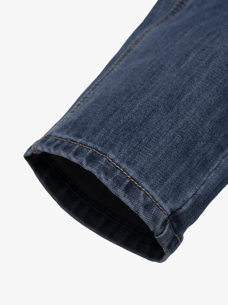 Quần Jean Thêu 4M Ở Túi Sau Form Slimfit QJ122 Màu Xanh Biển Đậm