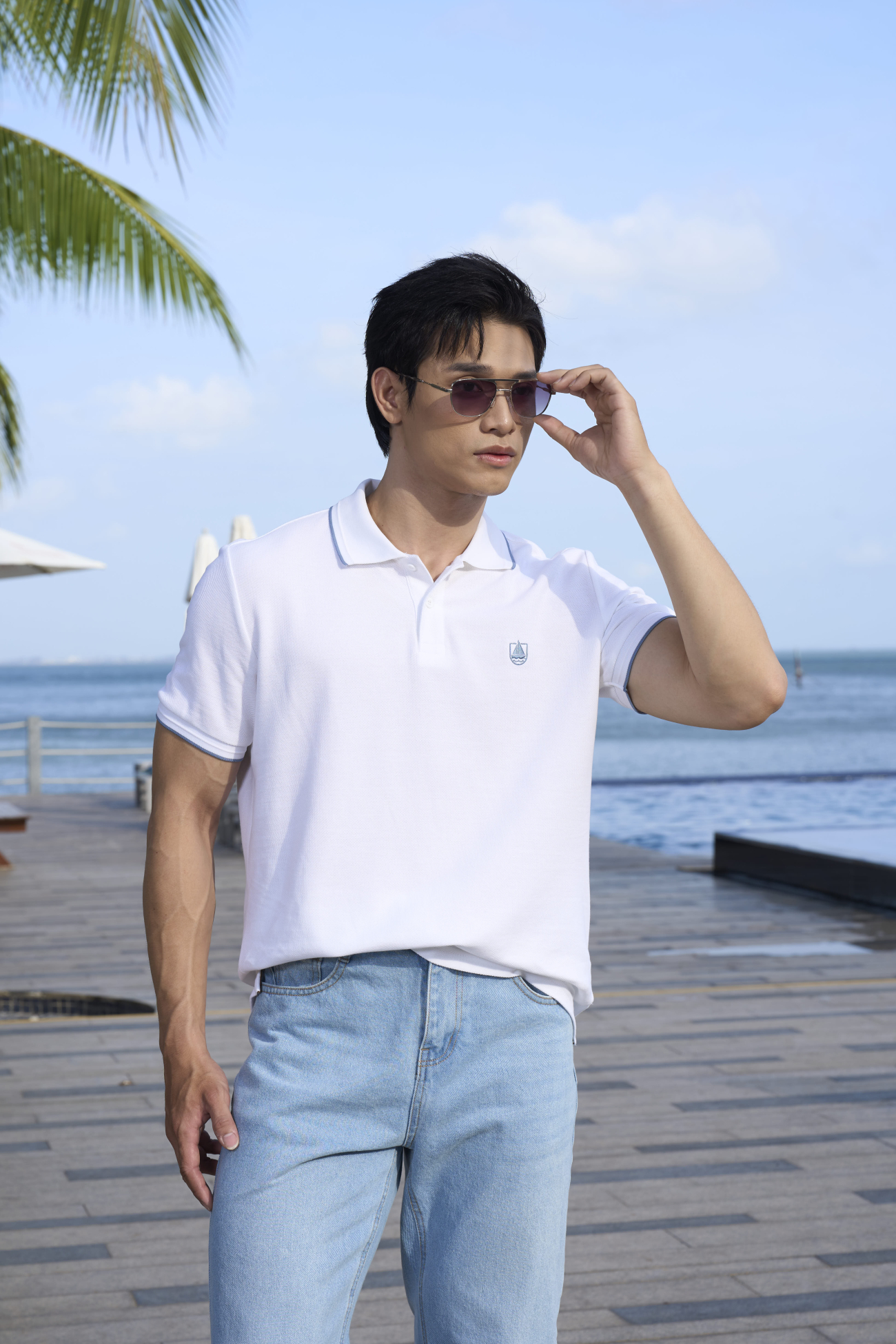 Áo Polo Mắt Chim Thêu Logo Con Thuyền Form Regular PO187 Màu Trắng