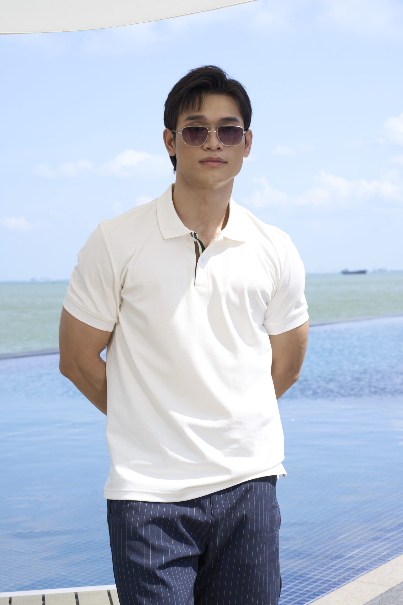 Áo Polo Trụ 3 Sọc Form Regular PO190 Màu Trắng
