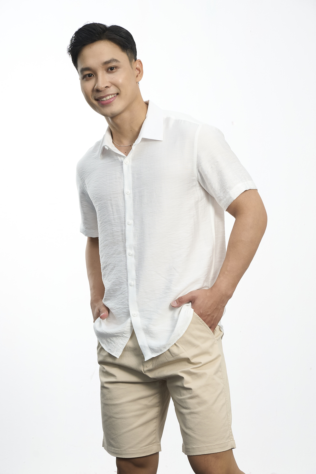 Áo Sơ Mi Linen Xước Ngắn Tay Form Regular SM203 Màu Trắng