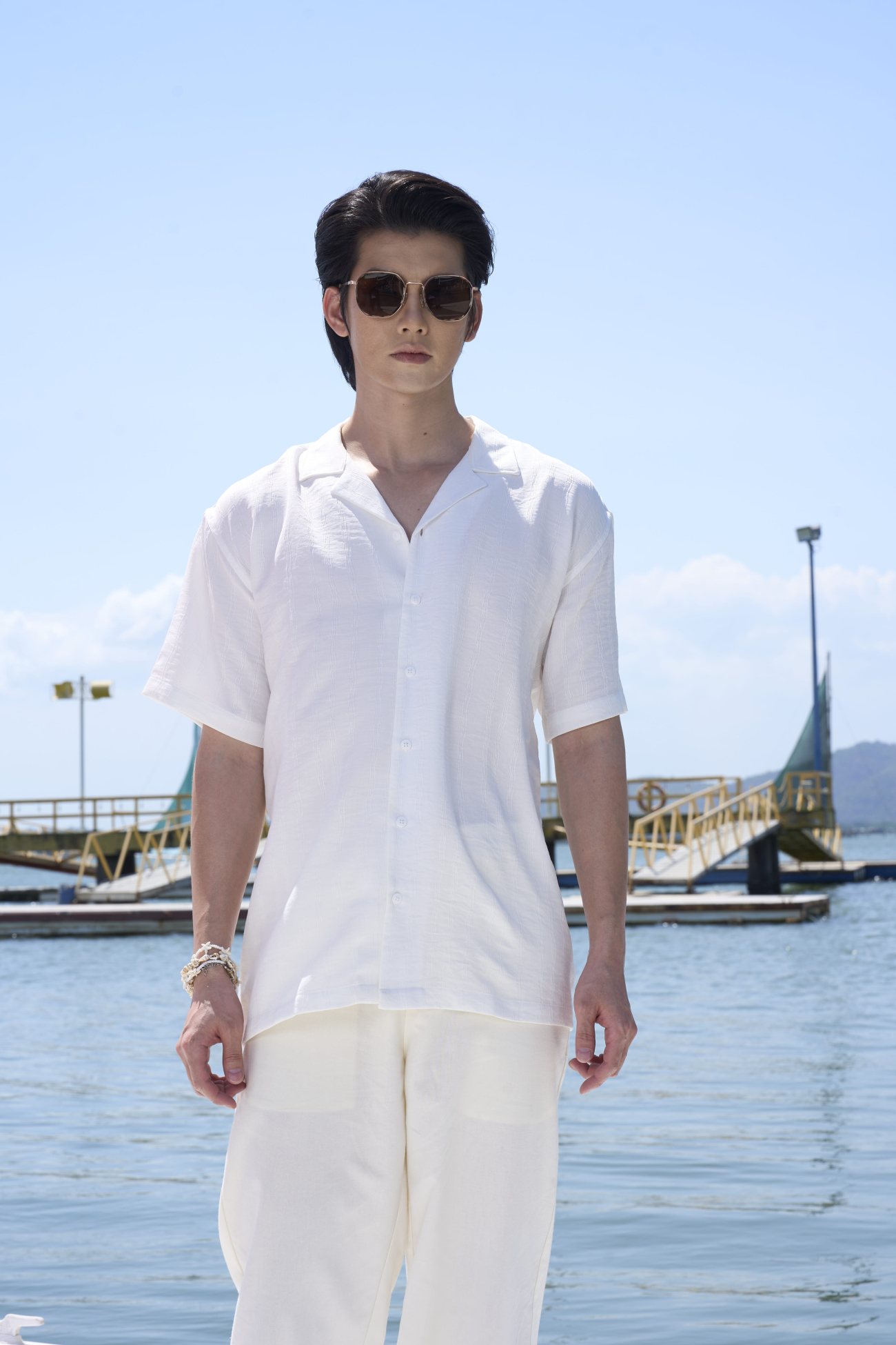 Áo Sơ Mi Seersucker Ngắn Tay Form Regular SM204 Màu Trắng