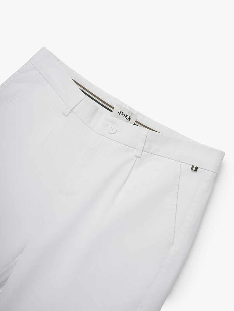 Quần Kaki Signature Stripe Trơn Form Regular QK036 Màu Trắng