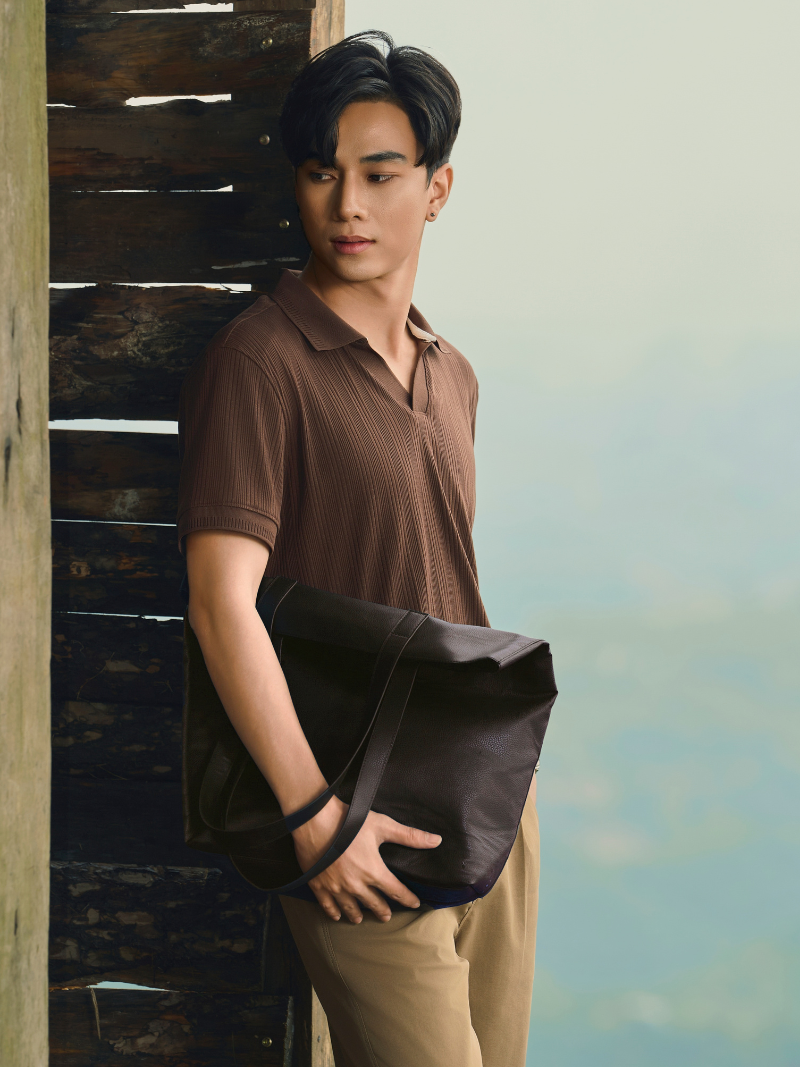 Áo Polo Vertical Texture Cổ V Bo Kiểu Form Modern PO199 Màu Nâu