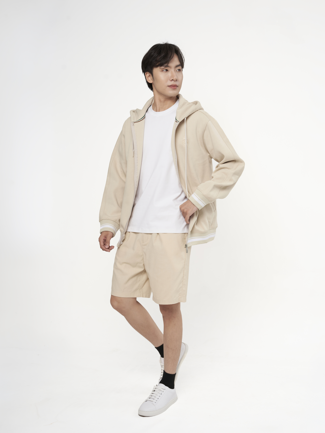 Áo Hoodie Phối Bo Sọc Thêu Logo Sọc Ở Cổ Tay Form Regular AH007 Màu Be