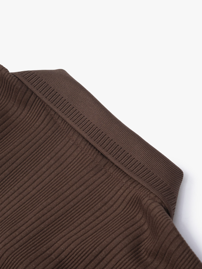 Áo Polo Vertical Texture Cổ V Bo Kiểu Form Modern PO199 Màu Nâu