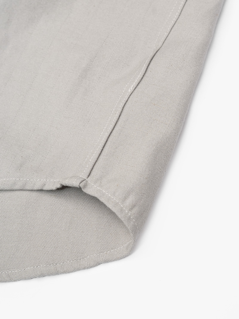 Áo Sơ Mi Herringbone Nẹp Dấu Khuy Form Regular SM211 Màu Xám