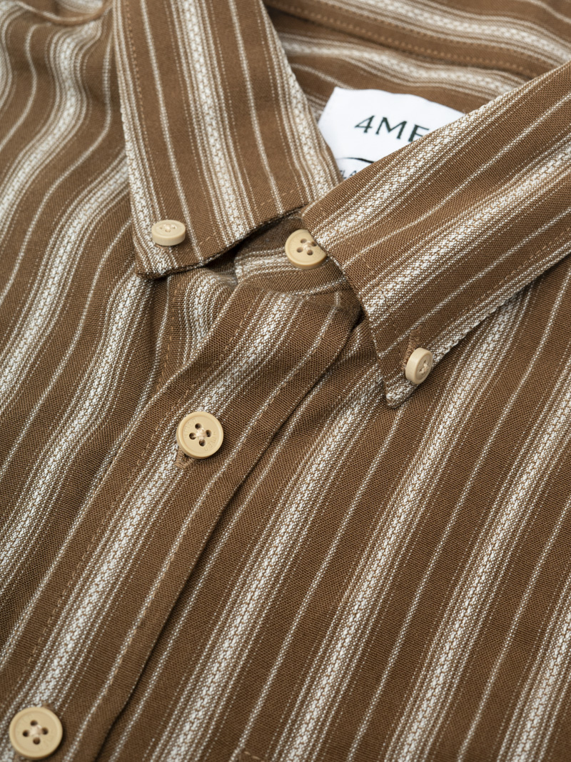 Áo Sơ Mi Sọc Cổ Button Down Form Relaxed SM212 Màu Nâu