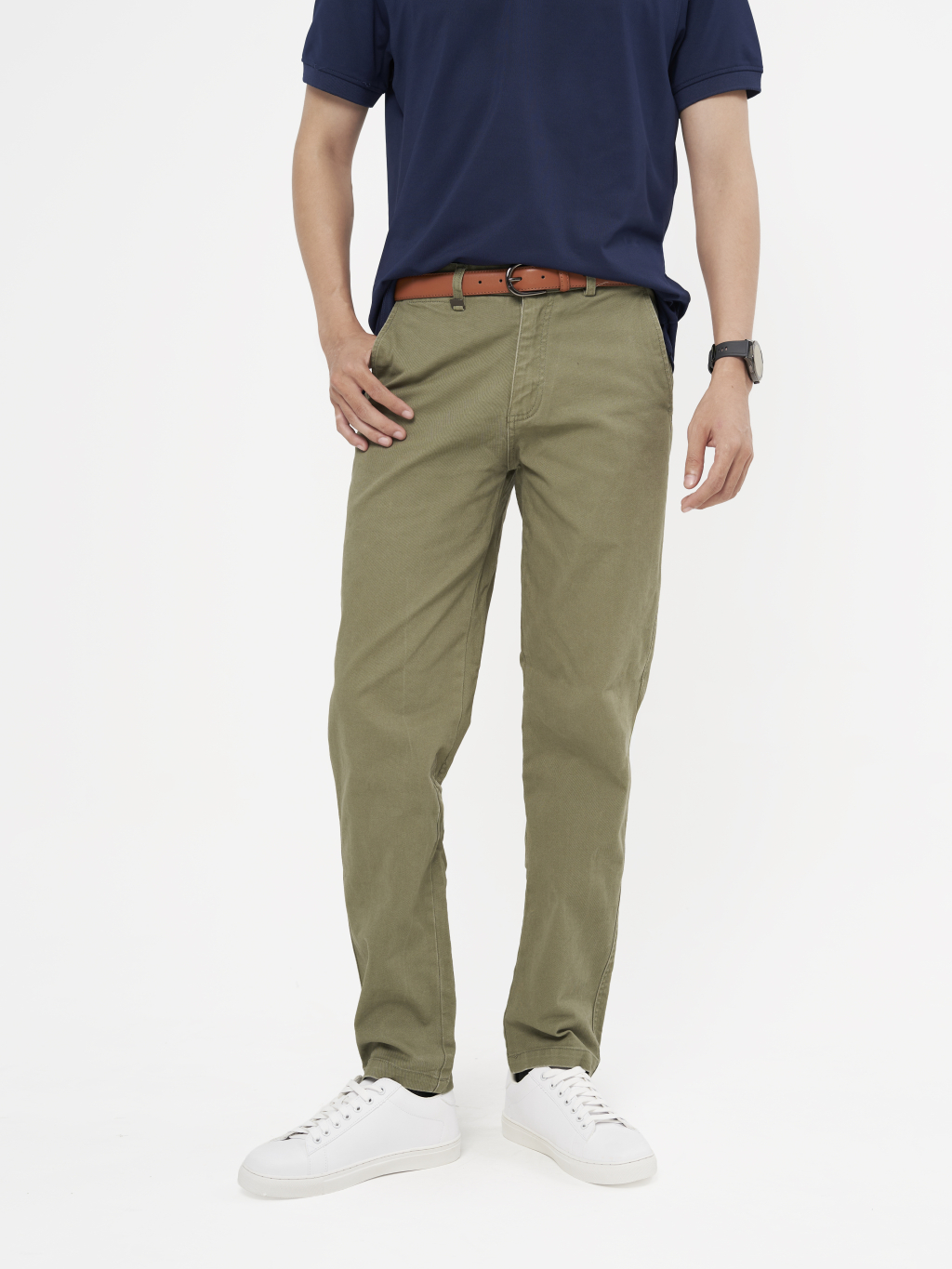 quan kaki tron signature gan tag kim loai form slimfit qk028