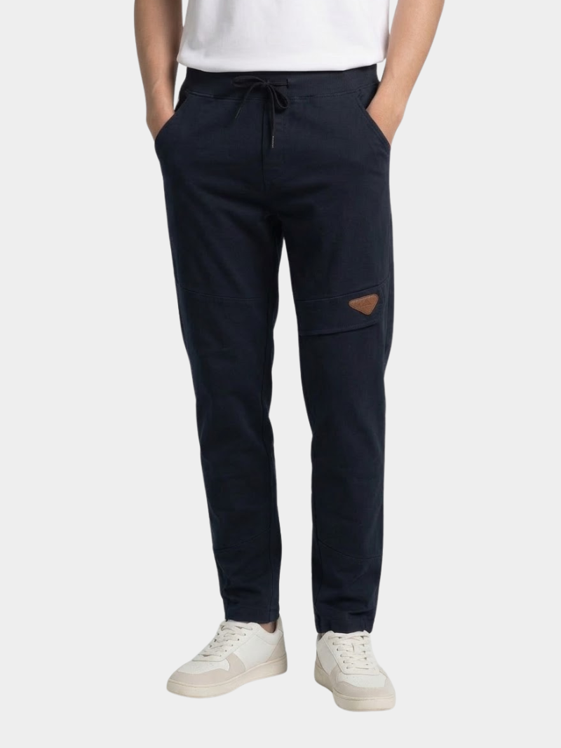 quan jogger kaki lung thun gan tag da tam giac form regular jo016